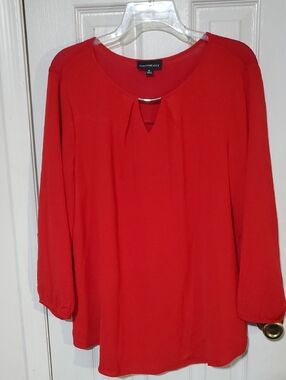 EUC Fortune & Ivy Red Keyhole Tunic Top - XL